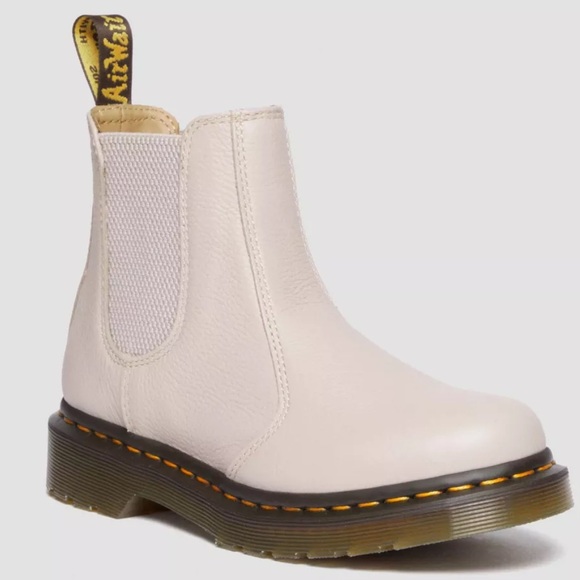 Dr. Martens 2976 Chelsea Boots - Picture 3 of 10